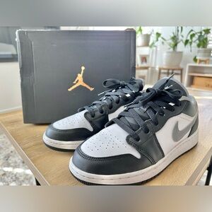 Jordan Kids Sneakers Black and White